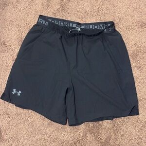 Men’s UA Gym Shorts Sz Large